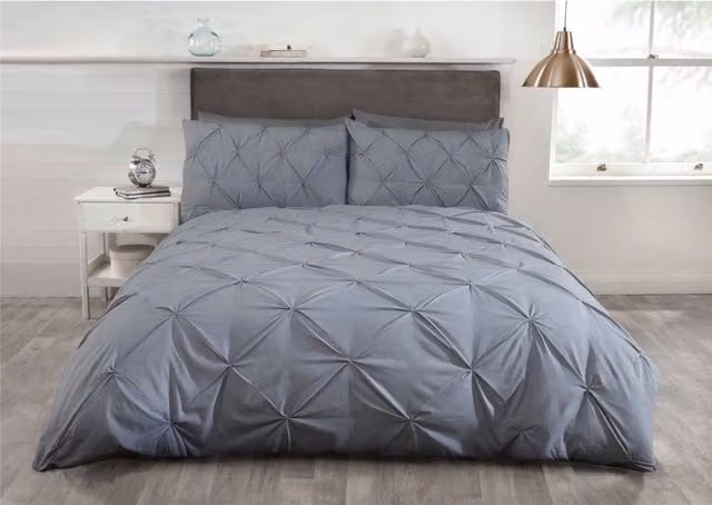 Rapport Grey Plain Modern Cotton and Polyester Duvet Cover Set, W: 200 cm x H: 200 cm