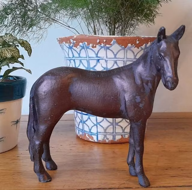 Inspirational Gifting Miniature Horse Sculpture Ornament Figurine in Bronze Effect Metal, Brown, H 15 cm x W 13 cm x D 1 cm