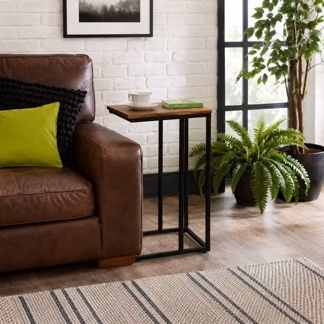 Spot On Dealz C-Shaped Sofa Side Table with Black Metal Frame and Light Oak Wood Top, W/D/H: 59 x 40 x 30 cm – 1