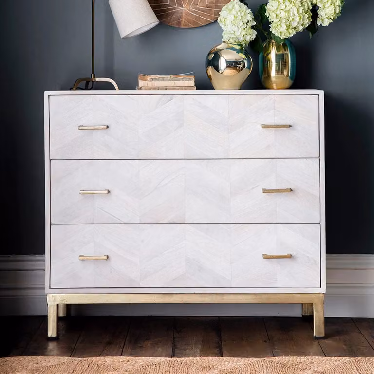 Atkin & Thyme Chevron Mango Wood Chest Of Drawers in White