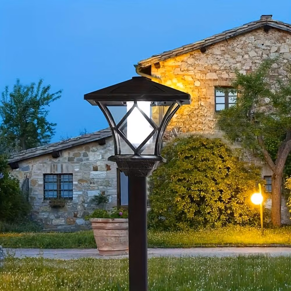 Ventryn Solar Garden Corner Lantern Lights in Black – 3