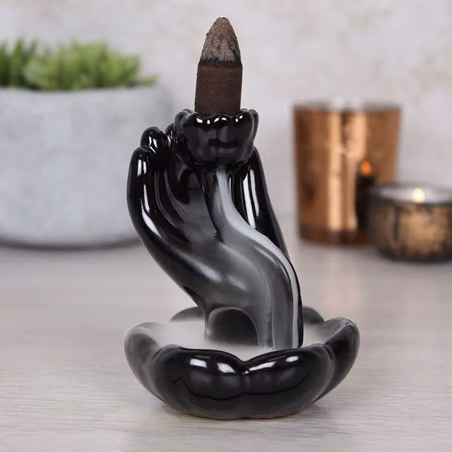 Kingsbury Gifts Ceramic Hand and Lotus Flower Backflow Incense Burner, Black, Height: 10 cm
