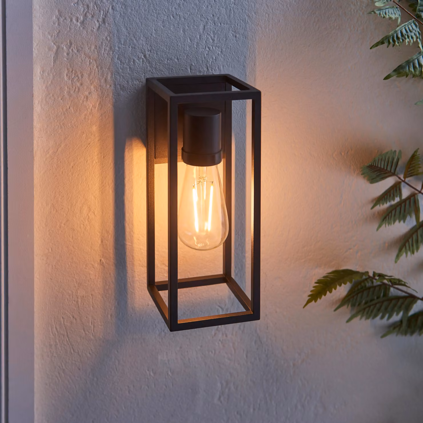 Loops Modern Black Aluminium Outdoor Wall Light IP44 with Dimmable E27 LED Bulb – 3