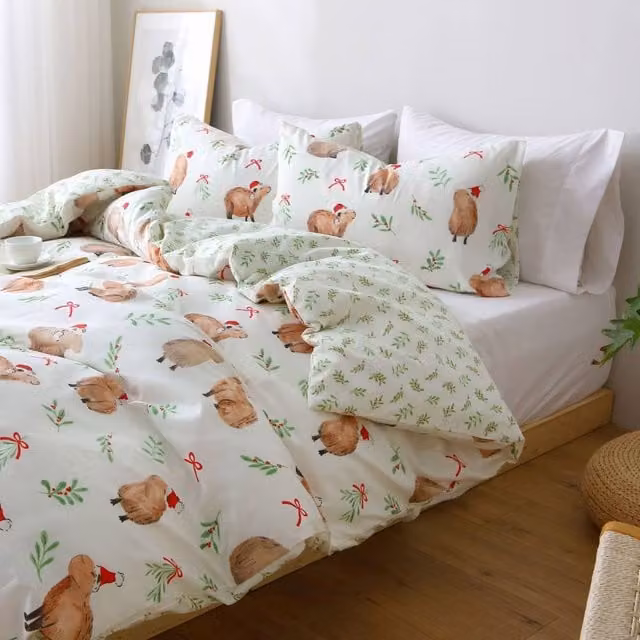 Pamposh Christmas Bedding Set in White, Soft Brushed Microfibre Reversible Duvet Cover and Pillowcase, W/D/H: 180 x 200 cm – 1