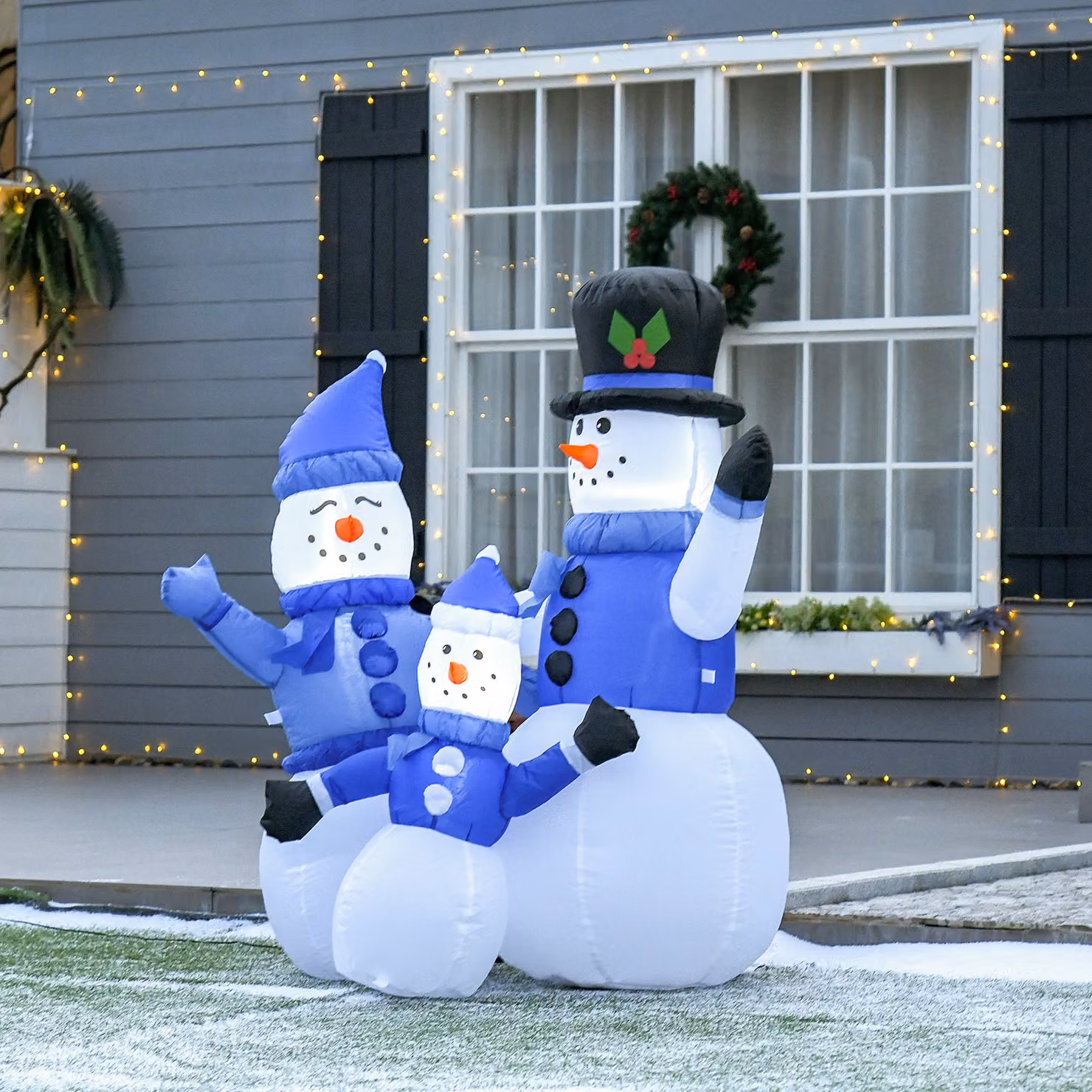 HOMCOM Inflatable Christmas Snowman Family Outdoor Decoration with LED Lights in Blue and White – 6