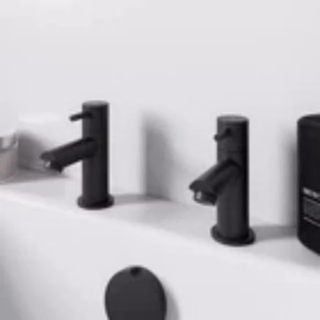 Kelvenix Matt Black Round Single Pillar Bath Tap with Two Handles and Water Saving Feature – 1