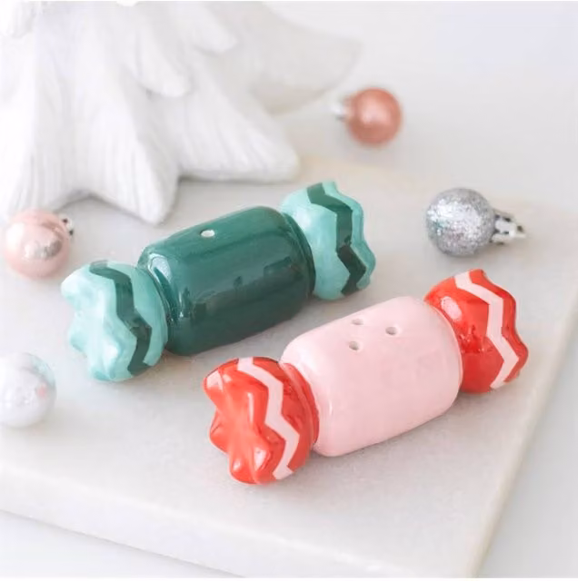 KDMD Christmas Sweets Salt and Pepper Shakers, Set of 2 Multicolour Ceramic Shakers – 1