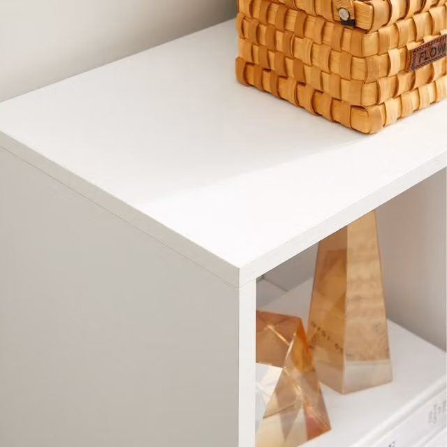 VASAGLE White Wooden Cube Bookshelf with 6 Compartments