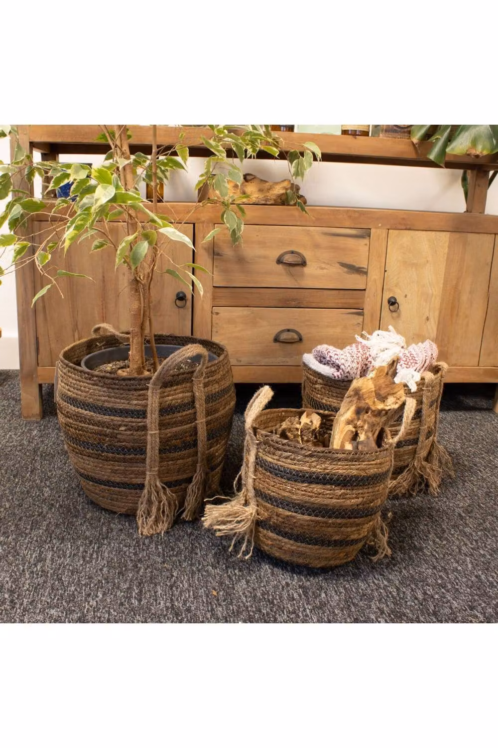 KDMD Set of 3 Brown Seagrass Open Weave Storage Baskets with Handles – 3