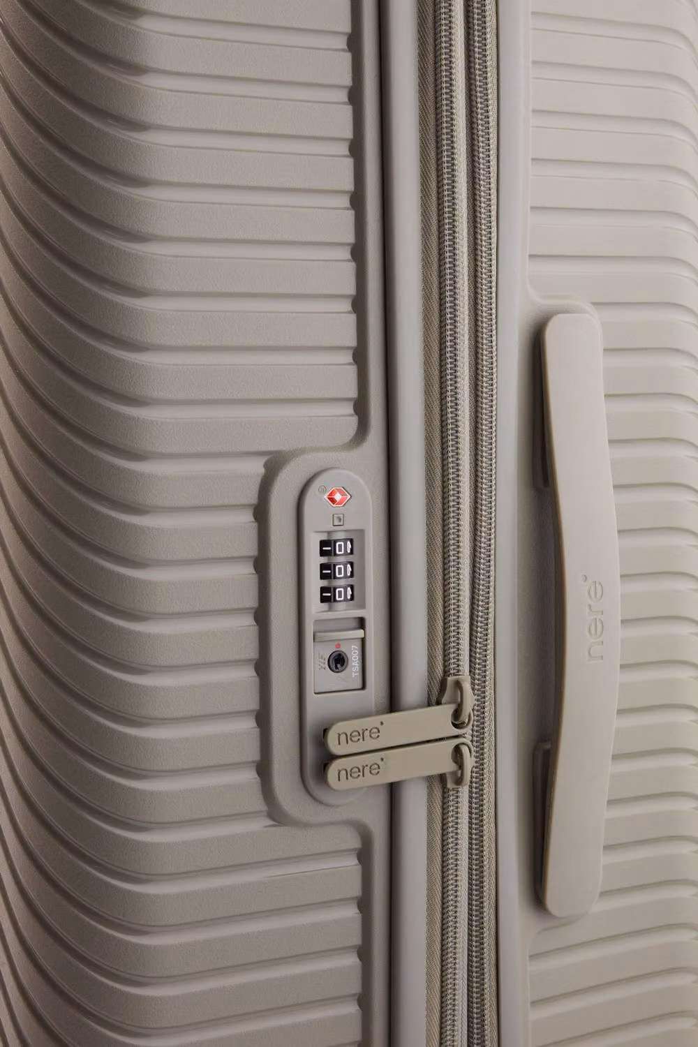 Nere Travel Bondi Cabin Suitcase in Olive Green, W/D/H: 56.0 x 36.0 x 20.0 cm – 2