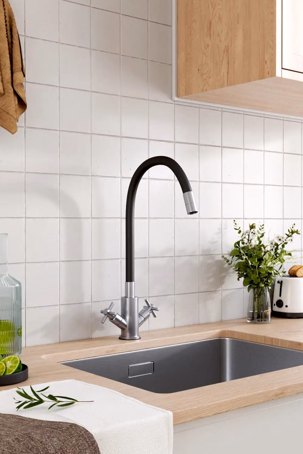 H&O Direct Matt Black Dual-Handle Flexible Silicone Kitchen Mixer Tap – 2