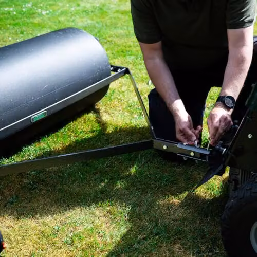 The Handy Large Poly Body Towed Garden Roller in Black with 175L Capacity – 8
