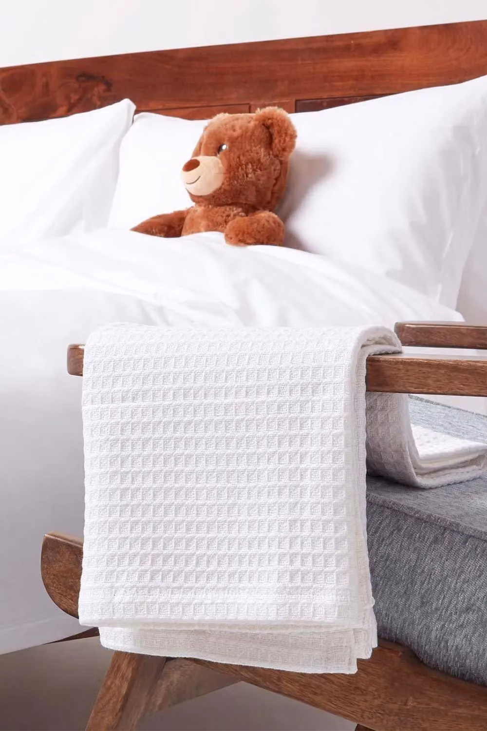 Homescapes White Cotton Waffle Pique Baby Blanket, W/D/H: 90 x 112 cm – 2