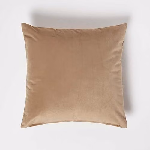 Homescapes Beige Velvet Square Cushion with Microfibre Insert, W/D/H: 45 x 45 x 45 cm – 1