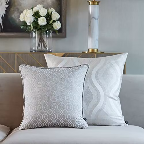 Riva Home Graphic Modern Square Cushion in Beige, W/D/H: 43 x 43 x 43 cm – 2