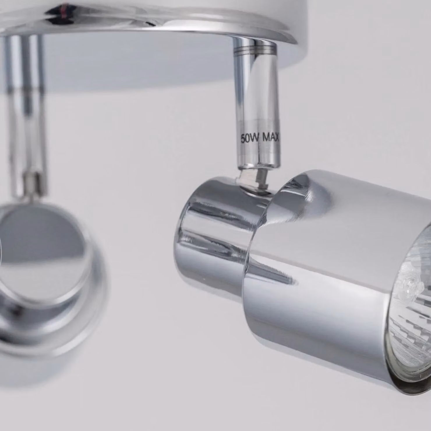 First Choice Lighting Pair of Chrome 3 Light IP44 Round Bathroom Spotlight Plates in Silver – 2
