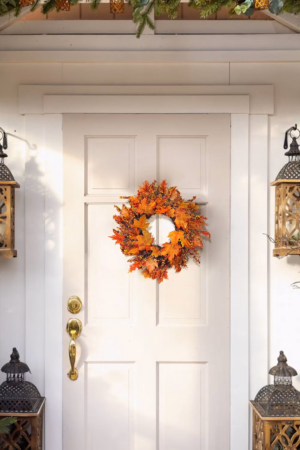 H&O Direct Orange Fall Maple Leaf and Berry Wreath with LED String Lights, Diameter: 45 cm – 2