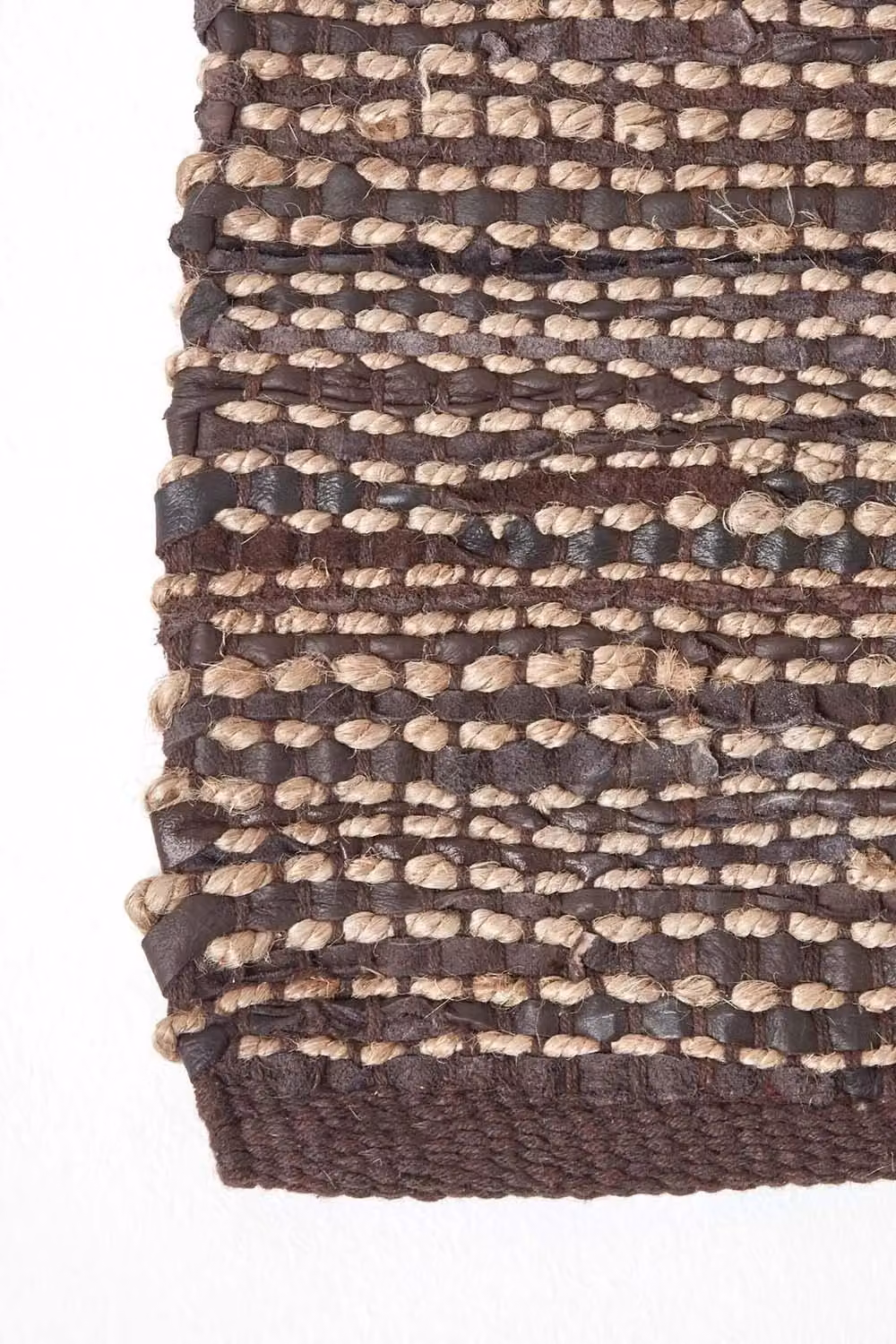 Homescapes Madras Handwoven Leather and Hemp Rug, Brown, W: 90 cm, L: 150 cm – 2