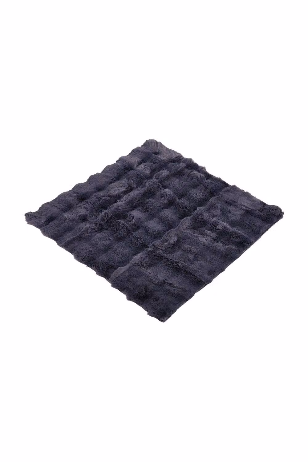 Garden Sanctuary Grey Faux Fur Knitted Throw – 2