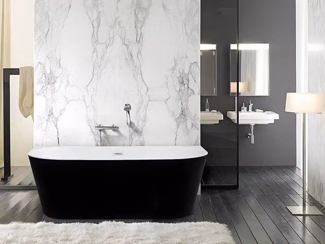 Vente-unique Glossy Black Asymmetric Semi-Island Acrylic Bathtub, W/D/H: 170 x 75 x 58 cm, 245L