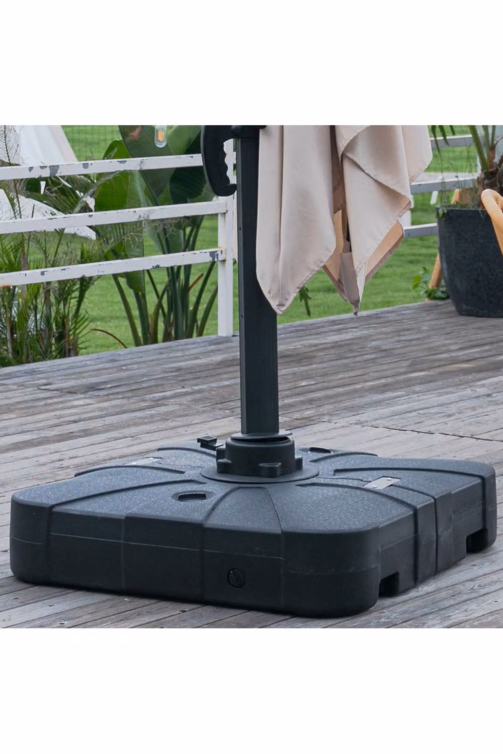 Living and Home Black HDPE Square Plastic Outdoor Parasol Base – 4