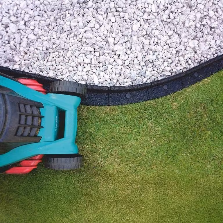 Primrose Flexiborder Brown Rubber Garden Edging for Lawns, 6 Pack