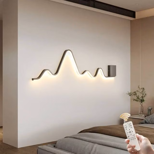 NIVOR Modern Wavy LED Wall Sconce, 30W Dimmable Linear Wall Light in Jet Black, W: 110 cm – 1
