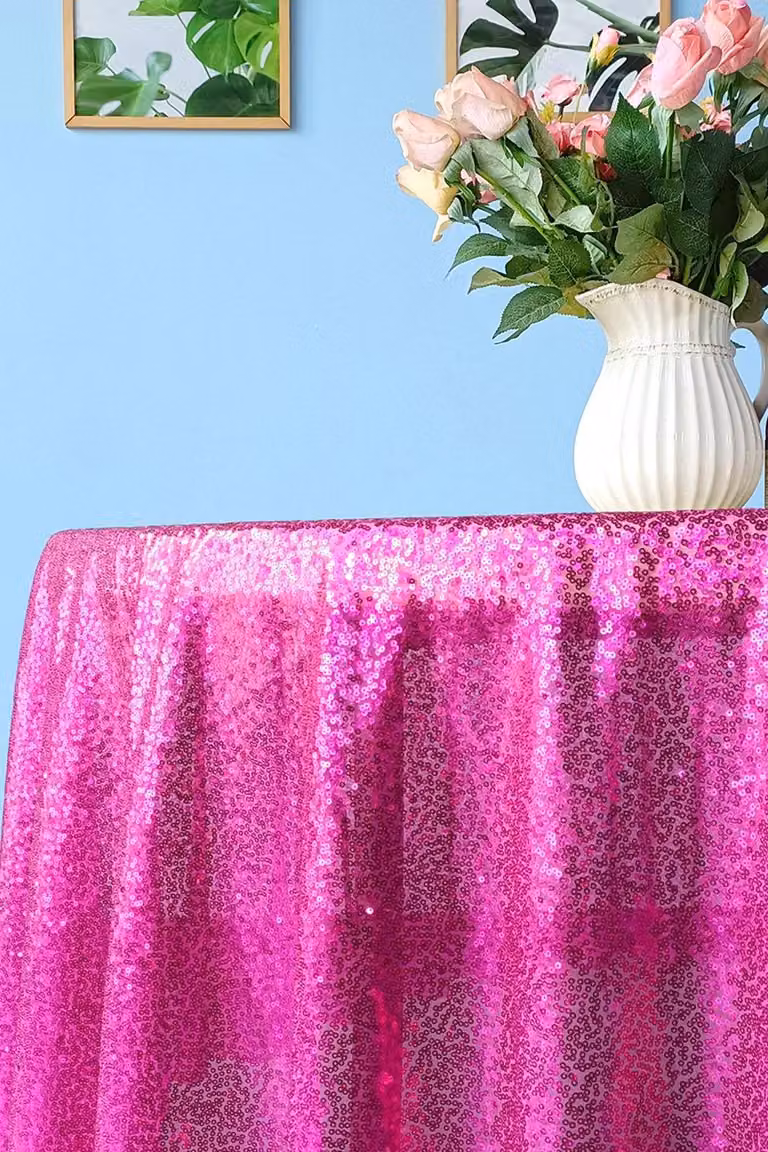 Neel Blue Round Sequin Tablecloth in Pink, Diameter: 304.8 cm