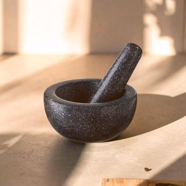 Orsina Speckled Charcoal Granite Tall Mortar and Pestle in Anthracite and Black – 3