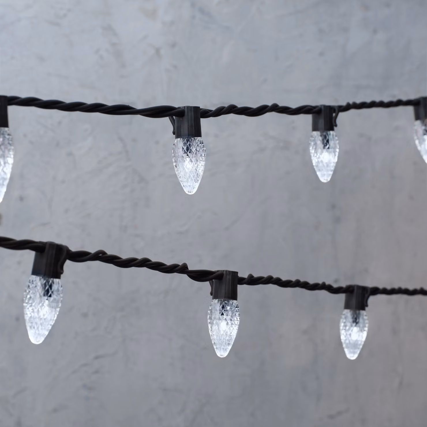 Plus Connect White C9 LED Connectable Fairy Lights with Black Cable