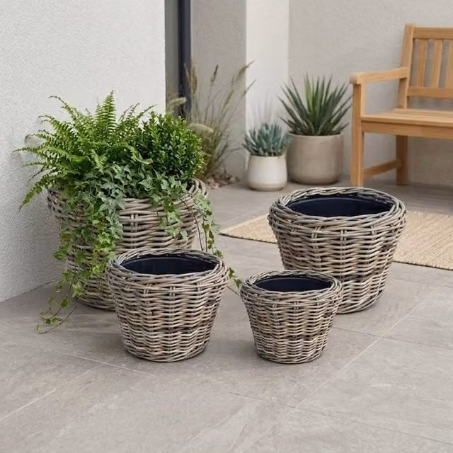Garden Greatness Drypot Split Rattan Basket Set of Four in Beige and Sand