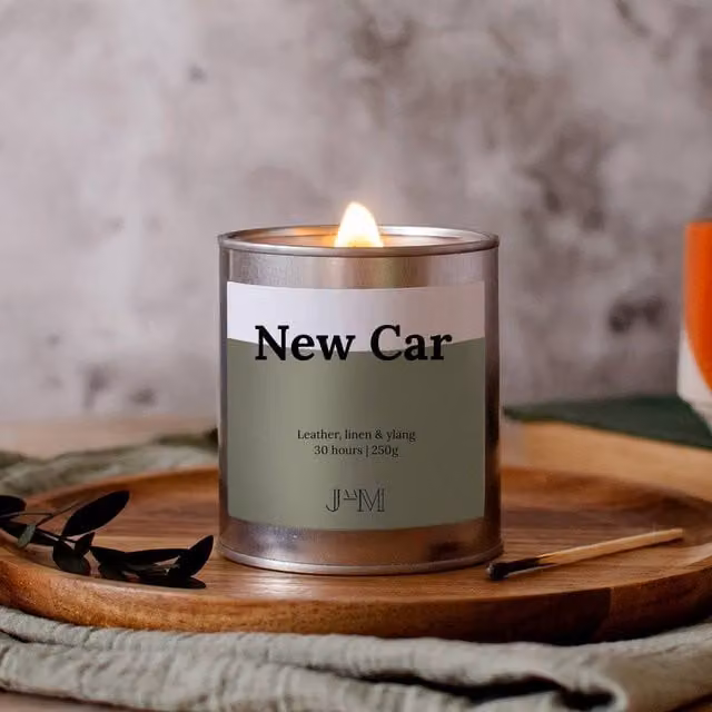 JAAM New Car Smell Wood Wick Tabletop Candle in Silver – 1