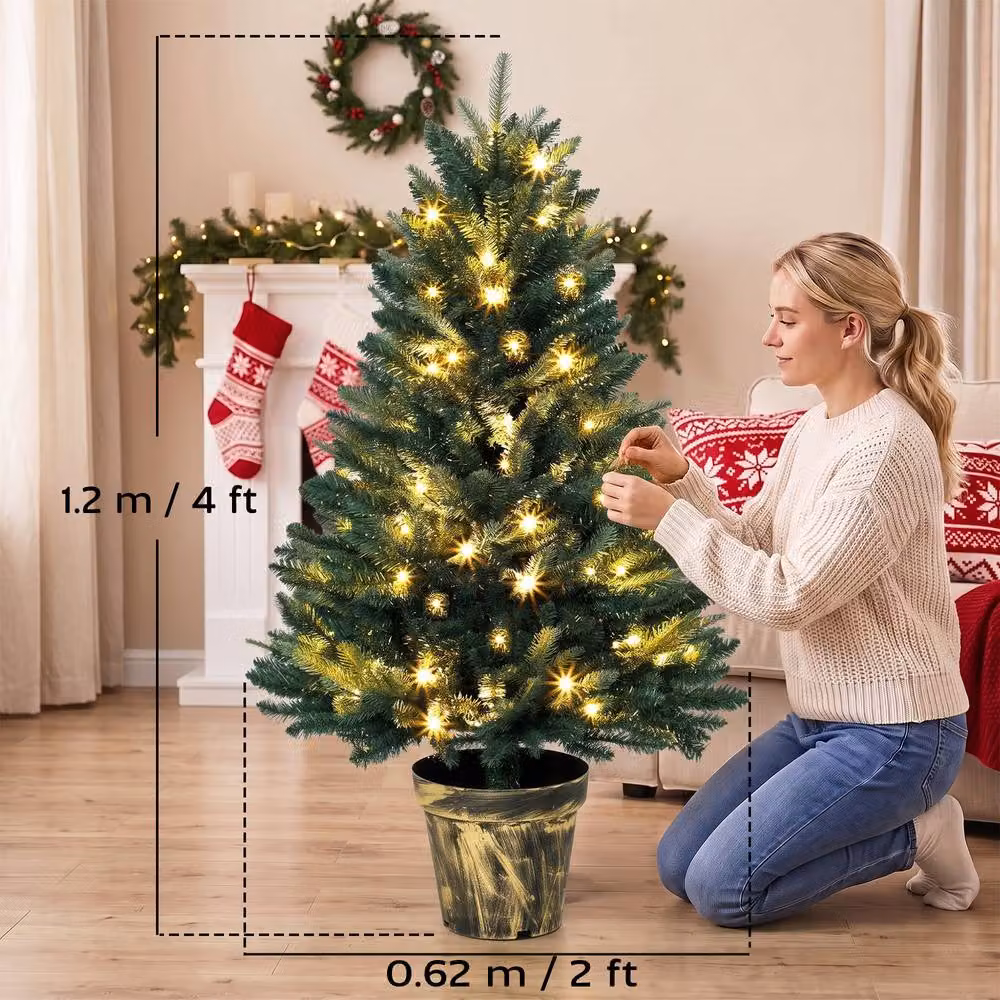 HOMCOM Realistic Green Christmas Tree with 80 Warm White LED Lights – 3