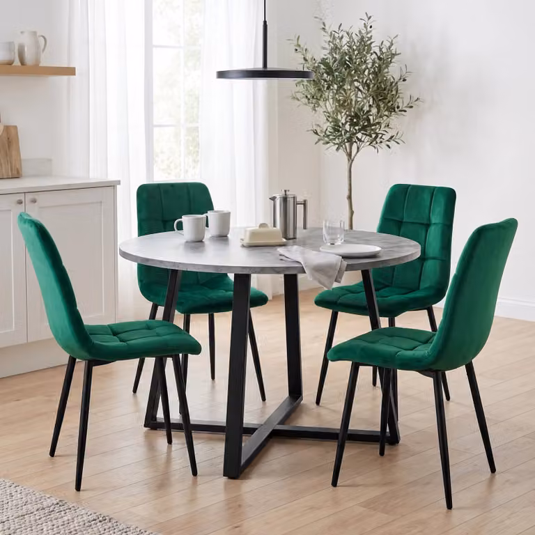 DHS Kyvon Round Dining Table Set with 4 Chairs in Concrete Effect and Green Velvet, Diameter: 110 cm