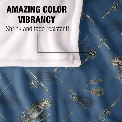 JQ Licensing Action Bass Fishing Pattern 2 Silky Touch Super Soft Fleece Throw Blanket in White, W/D/H: 152 x 127 cm – 3