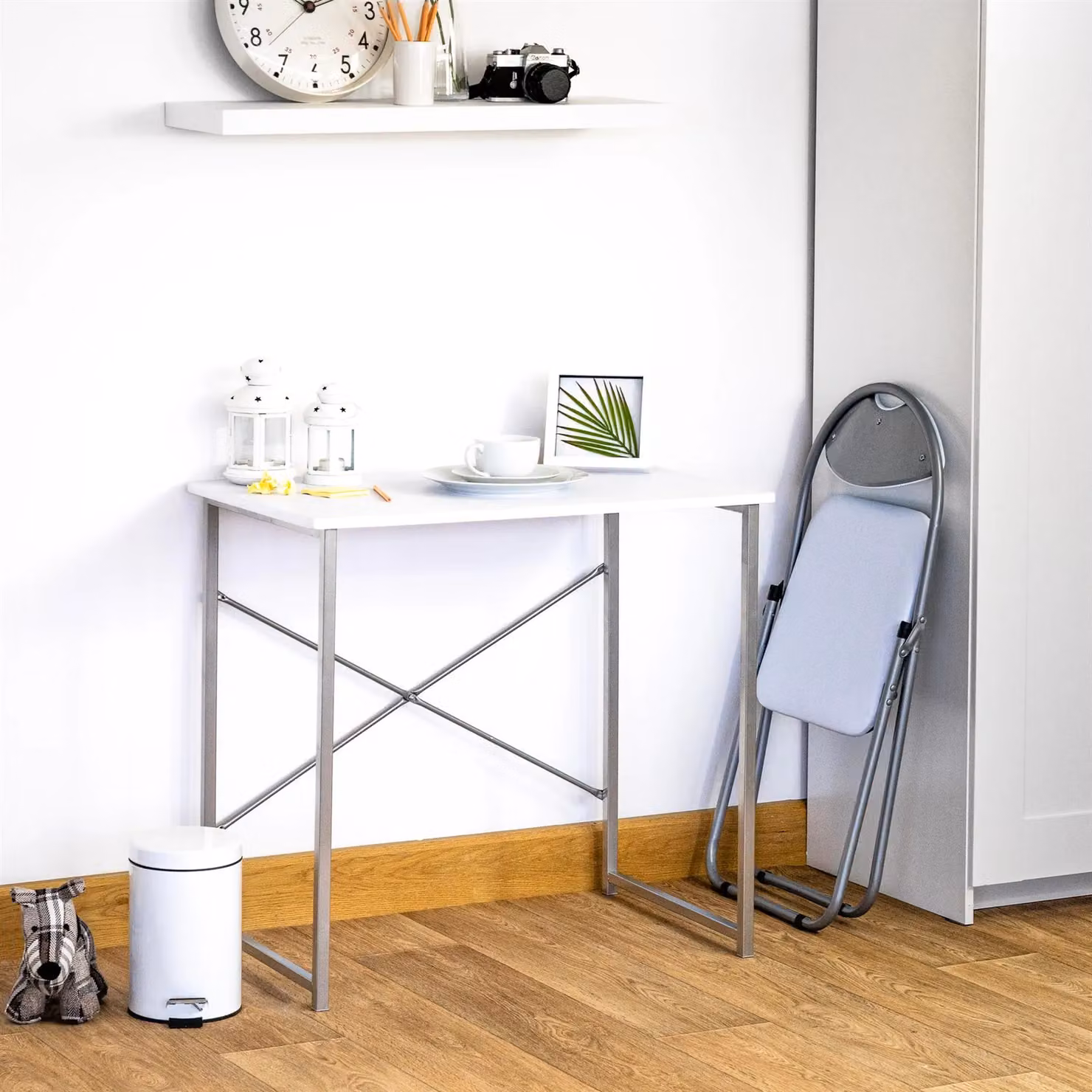 Harbour Housewares Set of 6 Padded Folding Chairs with Metal Frame in White – 2