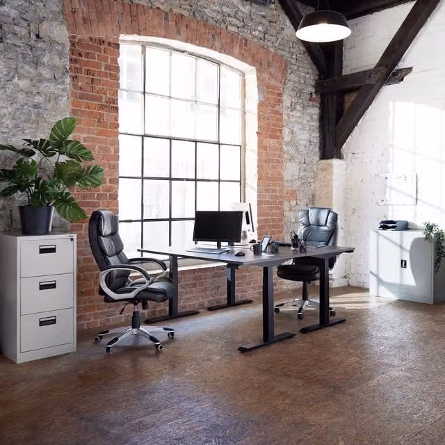 Tectake Zulu Black Executive Swivel Office Chair with Headrest and Armrests