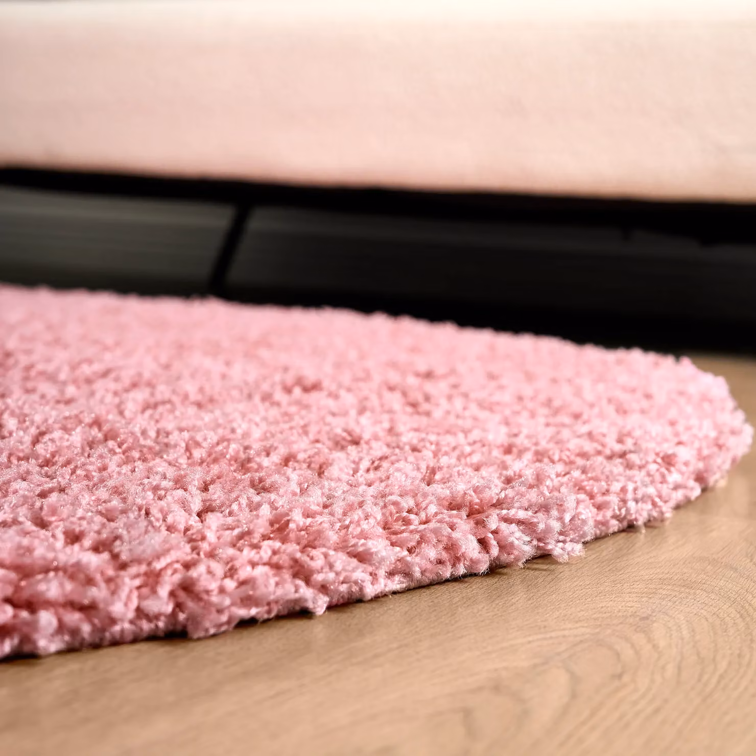 Bravich Round Shaggy Rug in Pink or Green, 120 cm Diameter, 5 cm Pile, Washable and Underfloor Heating Suitable – 5