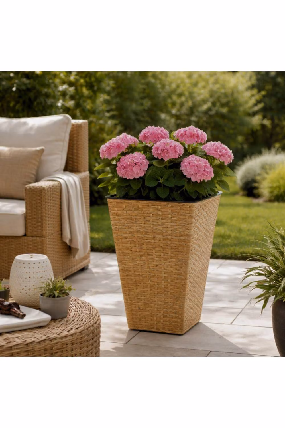 KDMD Brown Rattan Effect Tall Plastic Planter Tub – 3