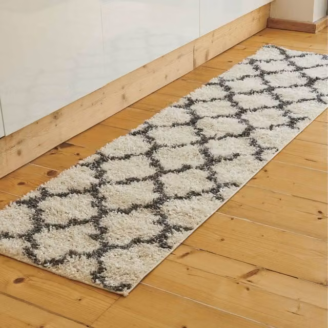 The Rug House Super Soft Scandi Trellis Shaggy Area Rug in White, W: 230 cm, D: 60 cm