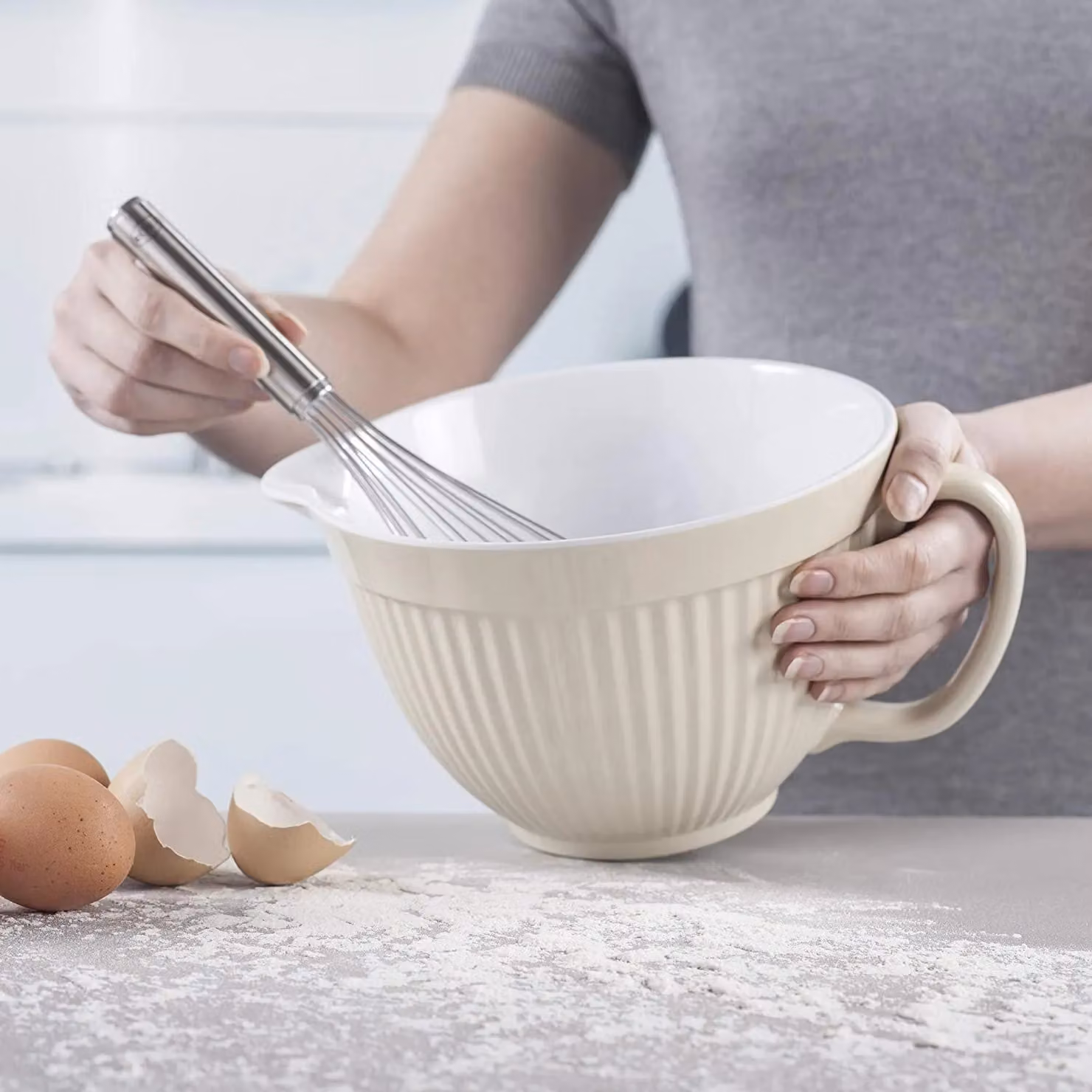 Zeal Melamine Round Mixing Bowl Jug with Pouring Spout in Beige, 20 cm – 2