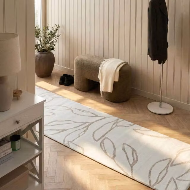 Wyld and Coco Modern Floral Runner Rug in Light Beige, Non-Slip and Underfloor Heating Suitable, W: 80 cm, L: 300 cm