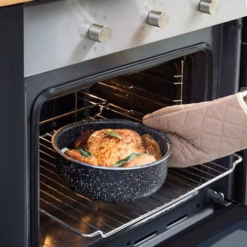 Coopers of Stortford Nesto Set of Three Multicolour Nesting Aluminium and Ceramic Saucepans with Universal Lid and Removable Handle – 2