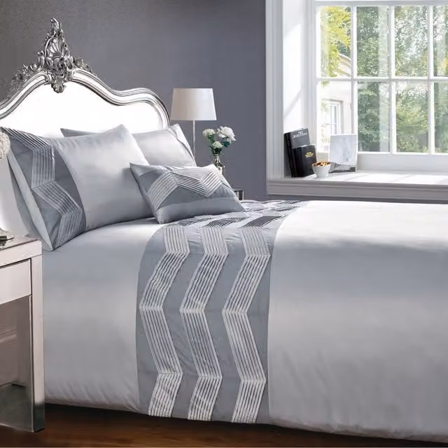Rapport Home Valencia Boudoir Silver Graphic Rectangular Bedding Set