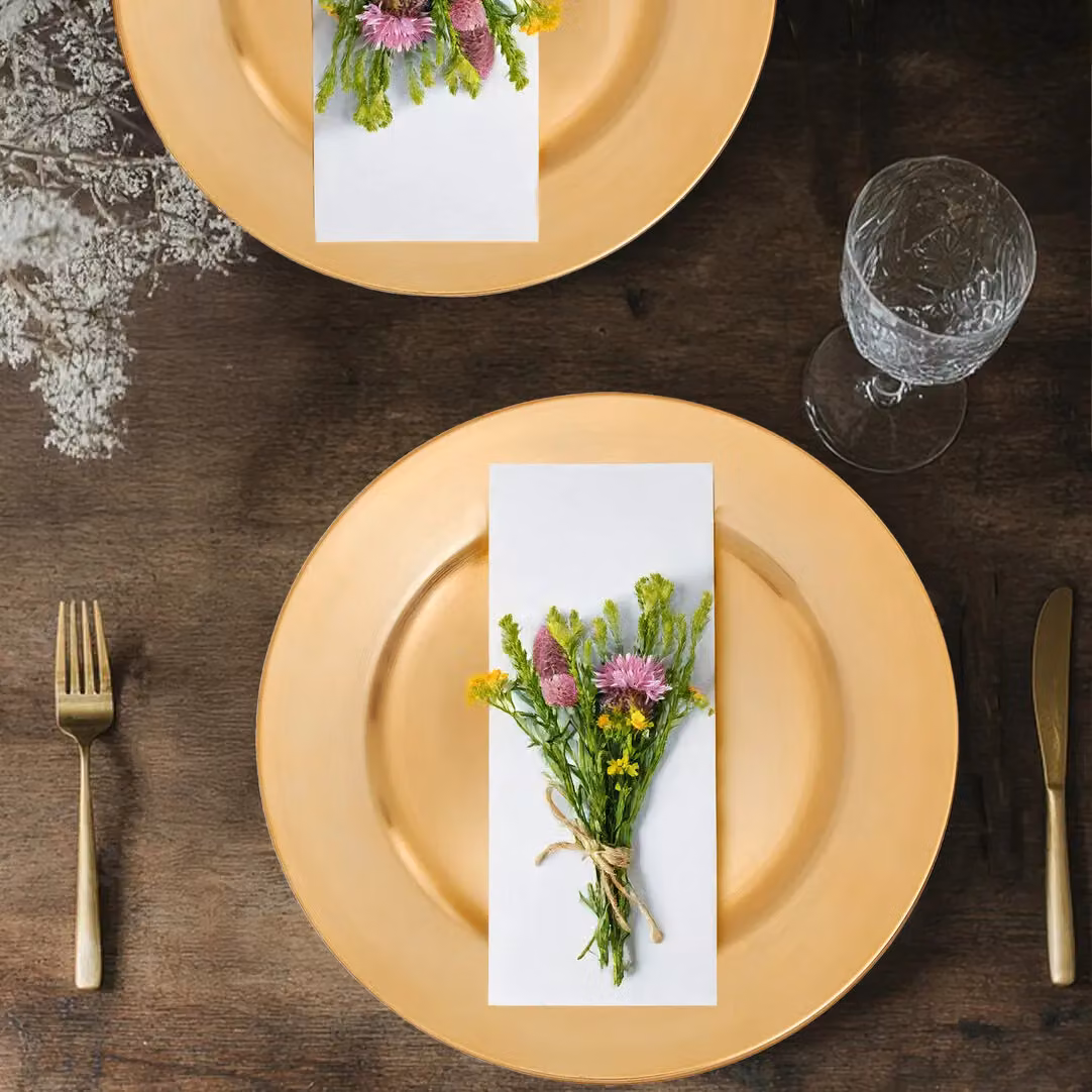 Orsina Set of Four Gold Finish Flat Style Charger Plates, Diameter: 33 cm – 4