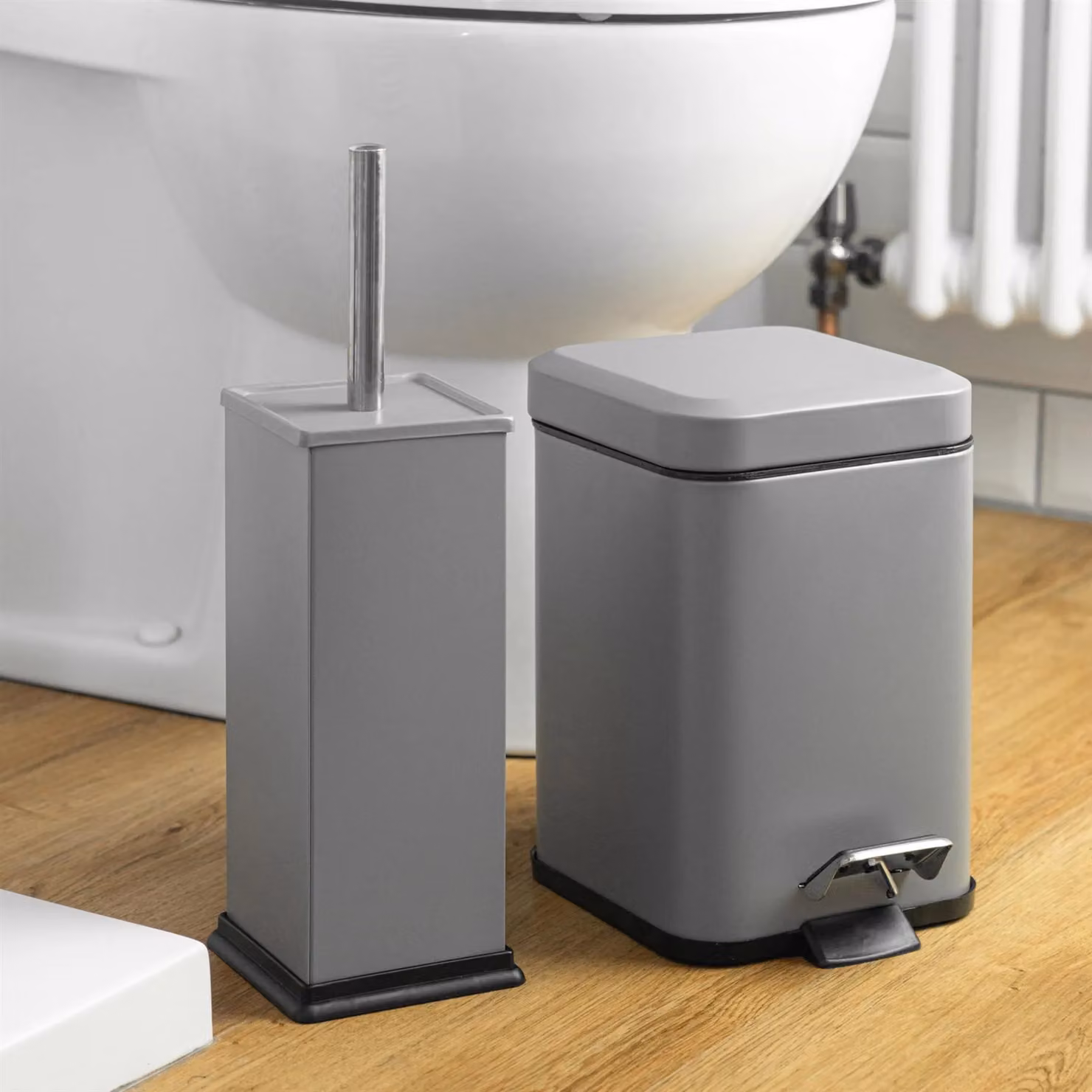 Harbour Housewares 3L Square Stainless Steel Bathroom Bin and Toilet Brush Set in Grey – 4