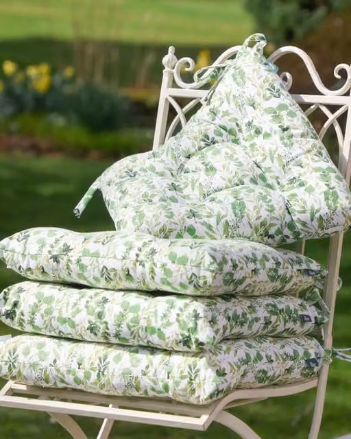 Dibor Set of 4 Green Leaf Print Cotton Outdoor Garden Chair Seat Pad Cushions, W: 40 cm x D: 40 cm x H: 40 cm – 1