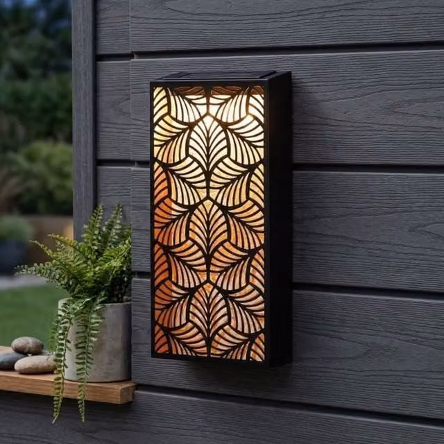 Garden Greatness Lunaria Short Leaf Solar Wall Art in Multicolour and Black