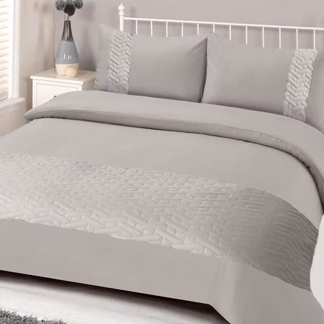Brentfords Pinsonic Geo Band Duvet Cover and Pillowcase Set in Silver and Grey