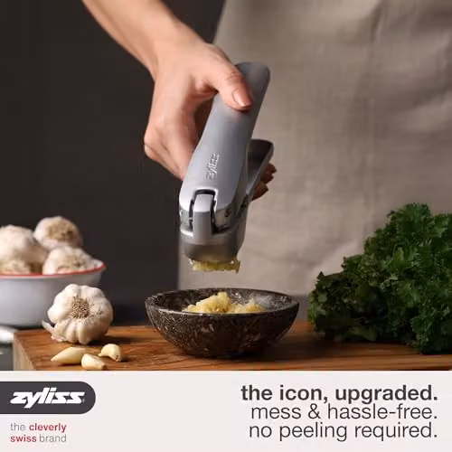 Zyliss Susi 4 Garlic Press in Silver with Non-Stick Surface and Stainless Steel Components – 2